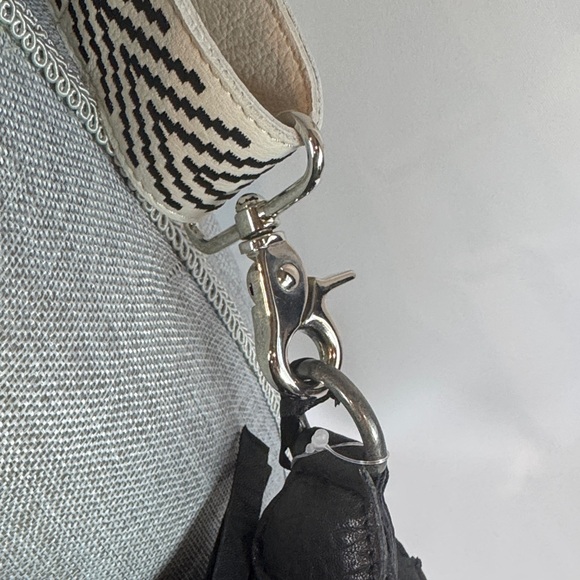 Latico Callie Leather Embossed Black Crossbody Sling Bag/Extra Patterned Strap - Picture 3 of 16